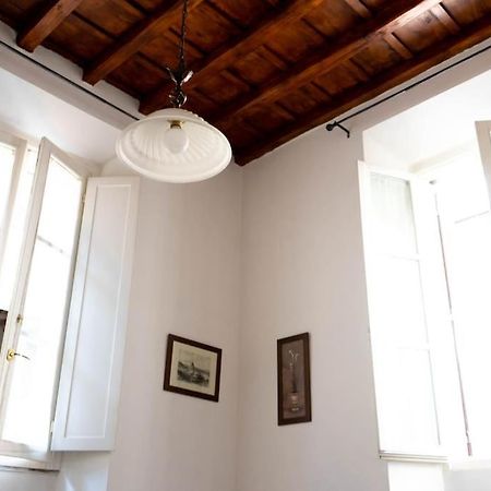 רומא Edoardo'S Historic Apartment מראה חיצוני תמונה